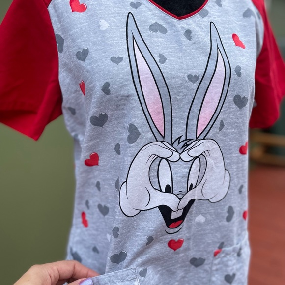 Womens scrub top size small used 😍💖 - Picture 2 of 6